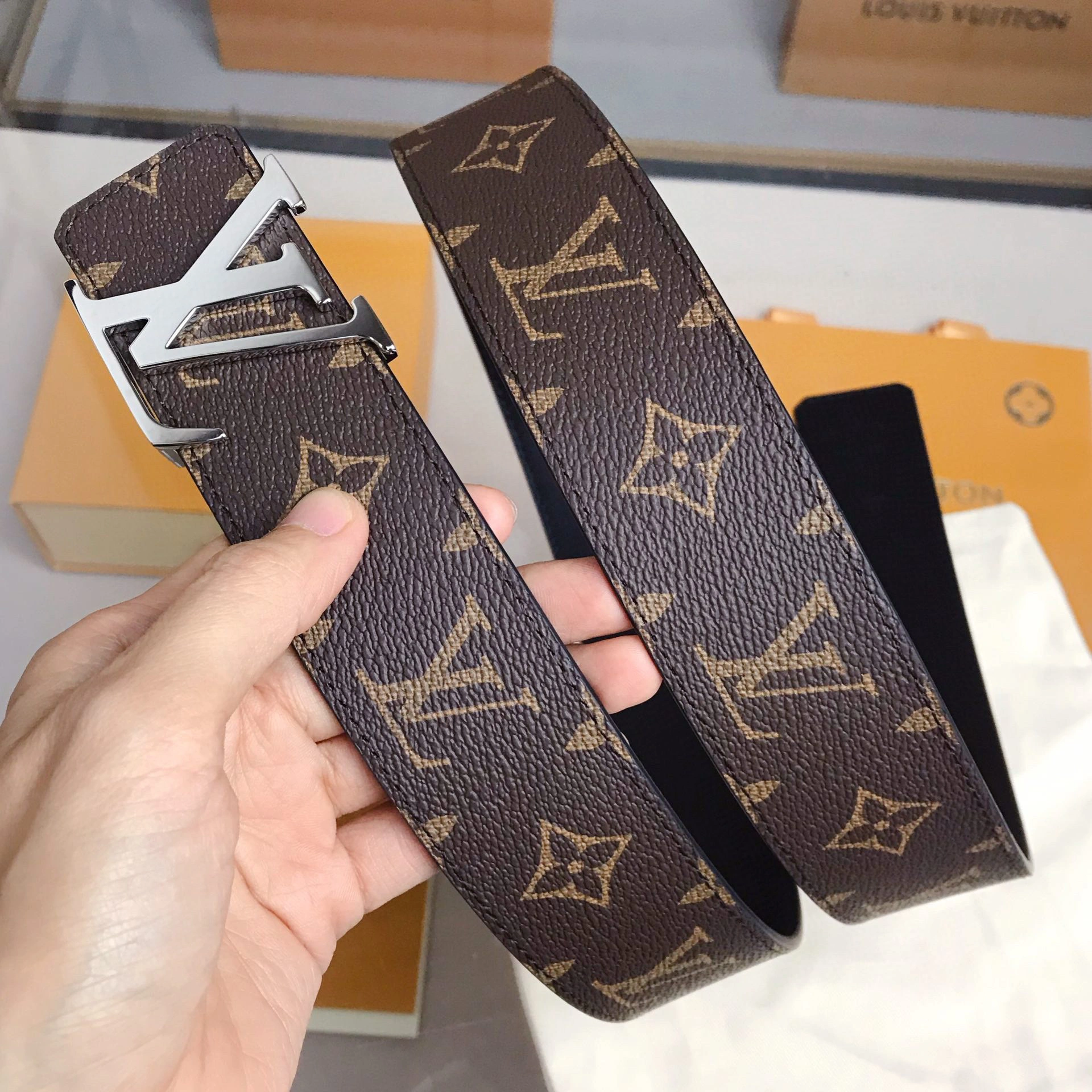 Barbara-- M9821 reversible Calfskin 4.0cm item:D-S000A1961R